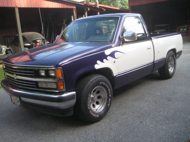 1989 White Chevrolet C/K Pickup 1500 Standard Cab Pickup