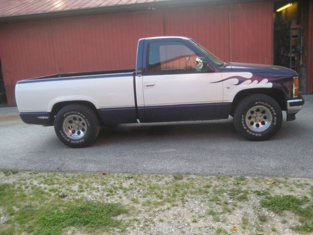 1989 White Chevrolet C/K Pickup 1500 Standard Cab Pickup