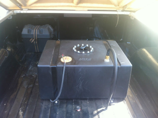 1989 Silver Chevrolet S-10 Standard Cab Pickup