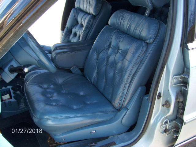 1989 Blue Chrysler New Yorker Sedan