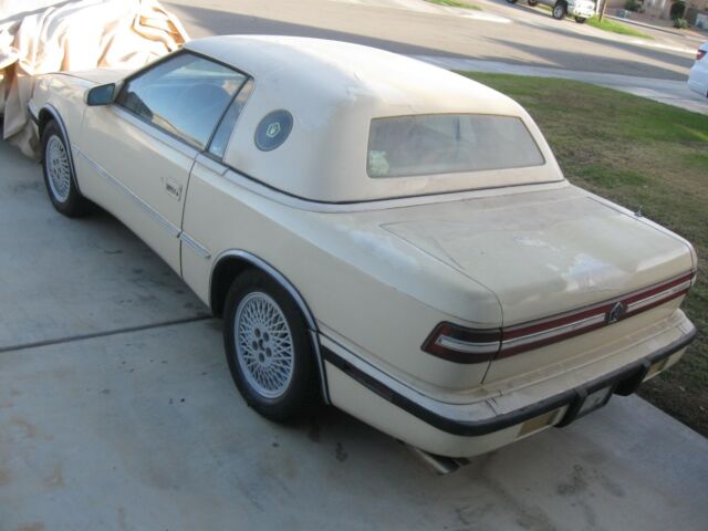 1989 Burgundy Chrysler T/C BY MASERATI Convertible