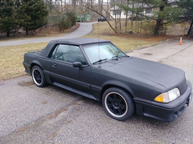 1989 Ford Mustang Convertible