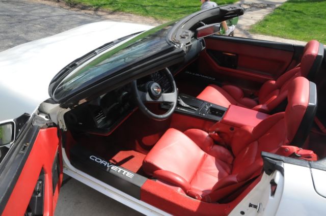 1989 White Chevrolet Corvette Convertible