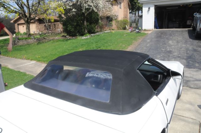 1989 White Chevrolet Corvette Convertible