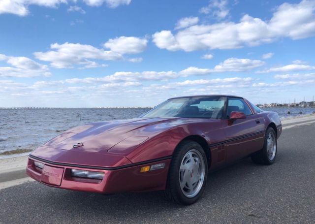 1989 Burgundy Chevrolet Corvette Coupe