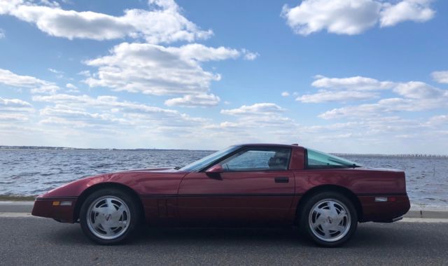 1989 Burgundy Chevrolet Corvette Coupe