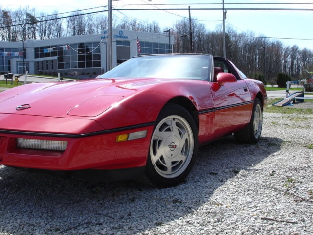 1989 Red Chevrolet Corvette Coupe