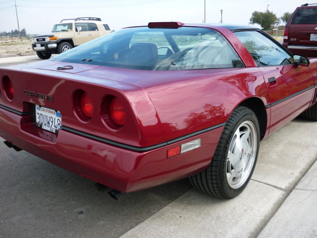 1989 DARK METALLIC RED Chevrolet Corvette Coupe