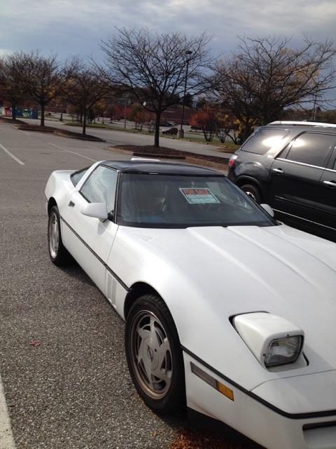 1989 White Chevrolet Corvette Coupe