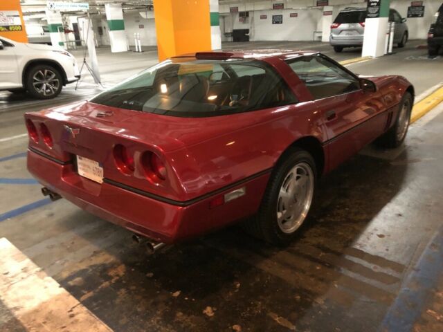1989 Burgundy Chevrolet Corvette Coupe