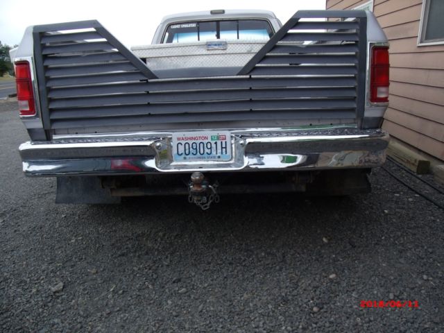 1989 Silver Dodge Ram 3500 pickup