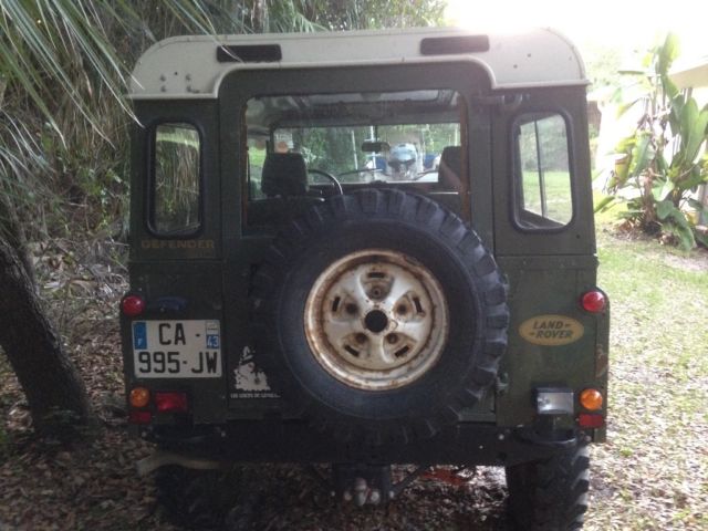 1989 Green Land Rover Defender