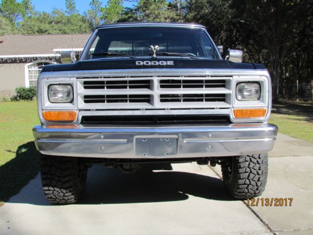 1989 black/silver Dodge Other Pickups Standard Cab Pickup