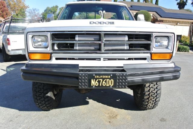 1989 White Dodge Ram 2500 Standard Cab Pickup