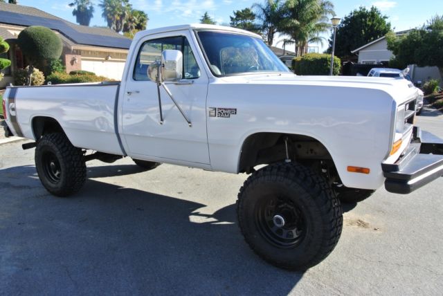 1989 White Dodge Ram 2500 Standard Cab Pickup