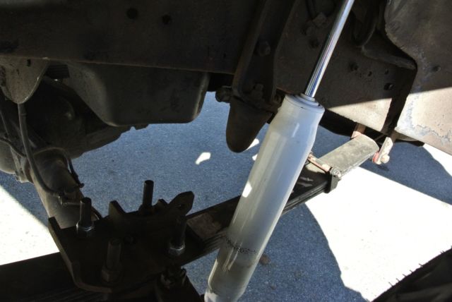 1989 White Dodge Ram 2500 Standard Cab Pickup