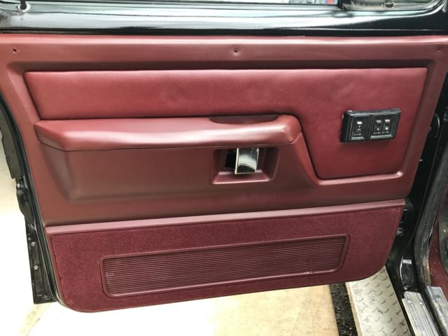 1989 Black Dodge Power Wagon single cab