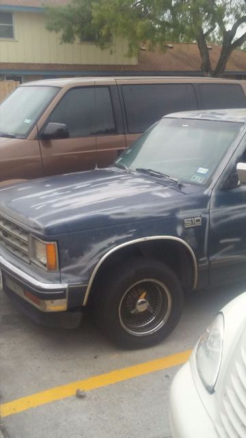 1989 Blue Chevrolet S-10 Extended Cab Pickup