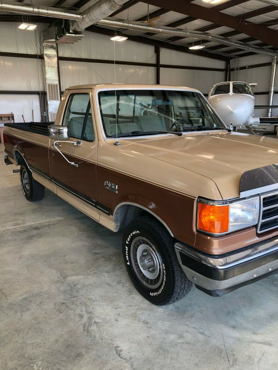 1989 LT Tan & Brown Ford F-150 Standard Cab Pickup