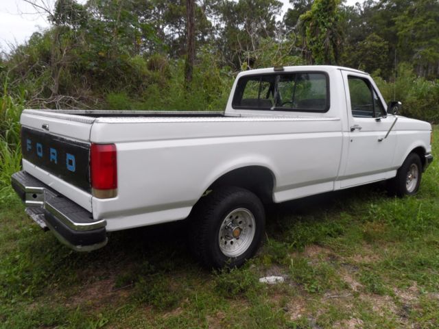 1989 white Ford F-150