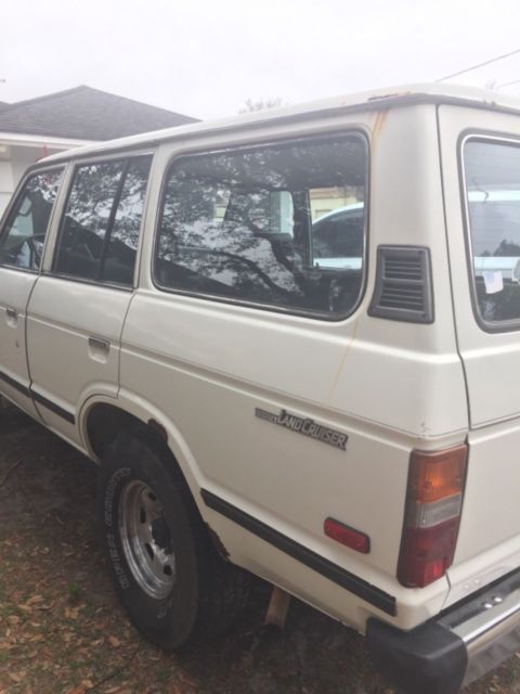 1989 White Toyota Land Cruiser SUV