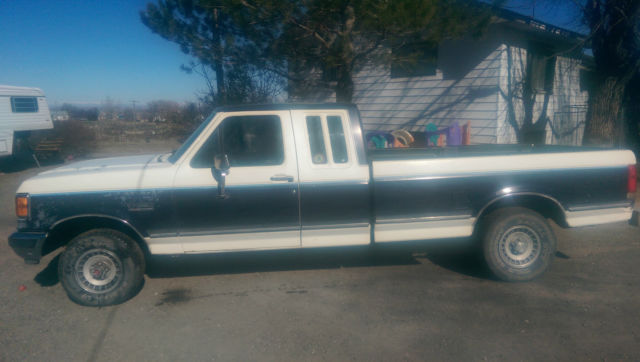 1989 fair Ford F-150 truck