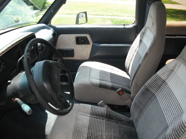 1989 Tan Ford Bronco II SUV