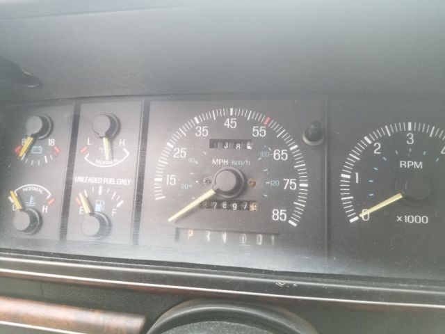 1989 White Ford Bronco SUV