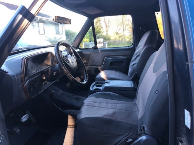 1989 Blue Ford Bronco SUV