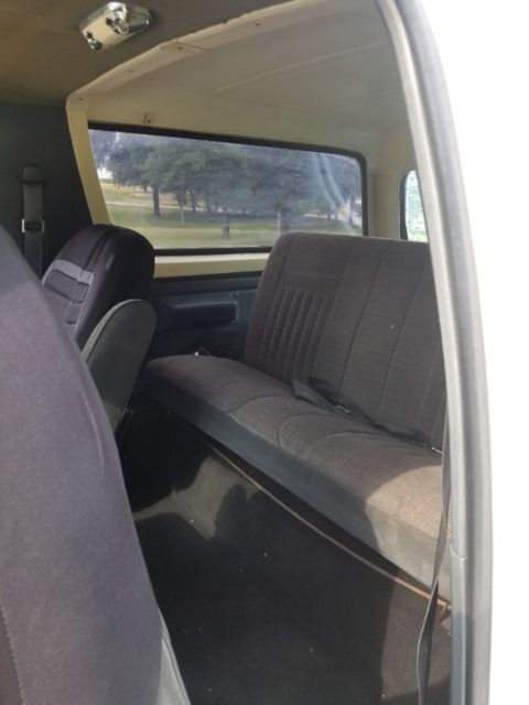 1989 White Ford Bronco SUV