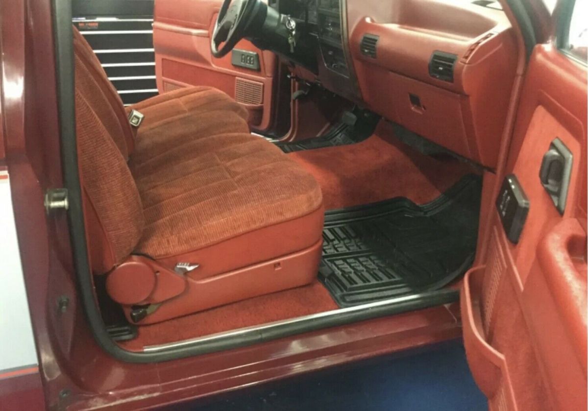 1989 Red Ford Bronco II SUV