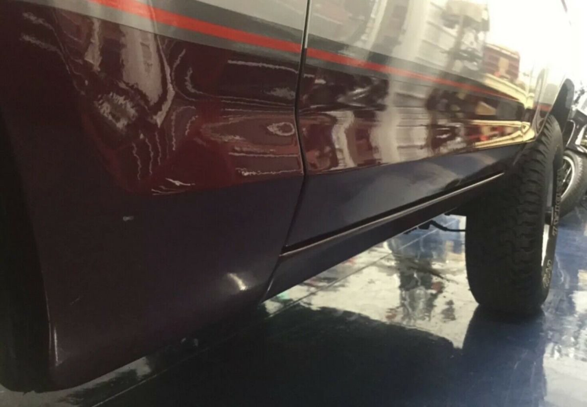 1989 Red Ford Bronco II SUV