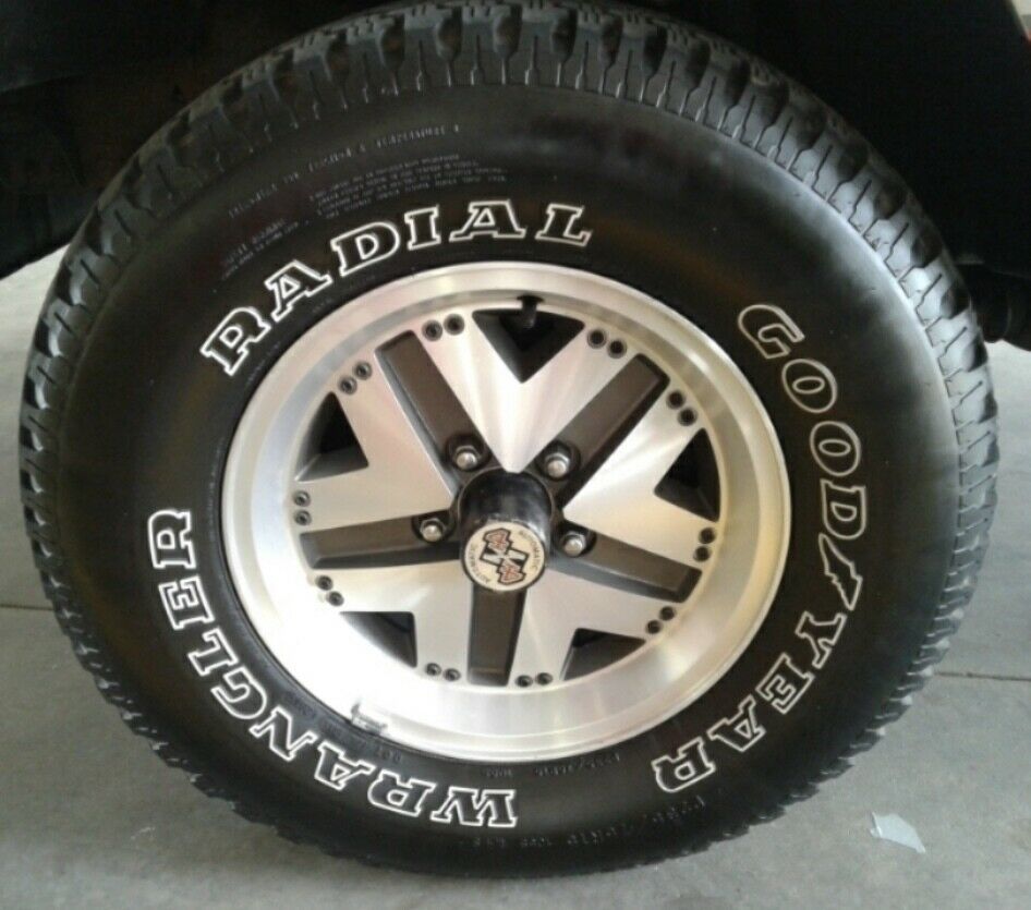 1989 Red Ford Bronco II SUV