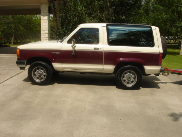 1989 Red Ford Bronco II SUV