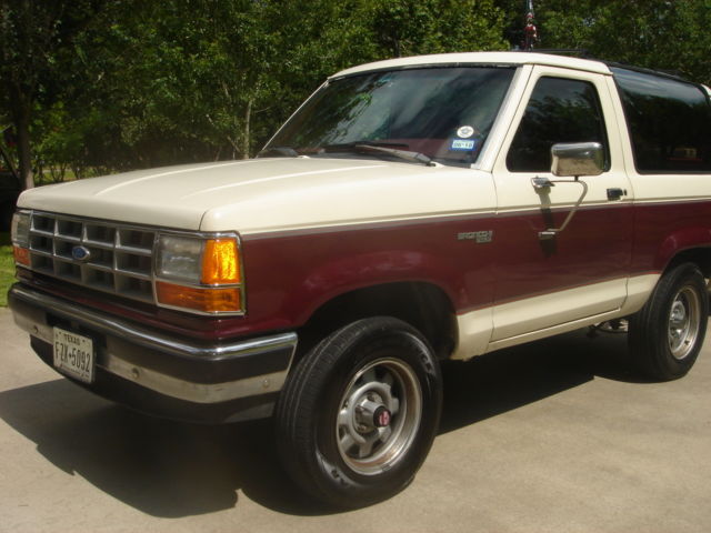 1989 Red Ford Bronco II SUV