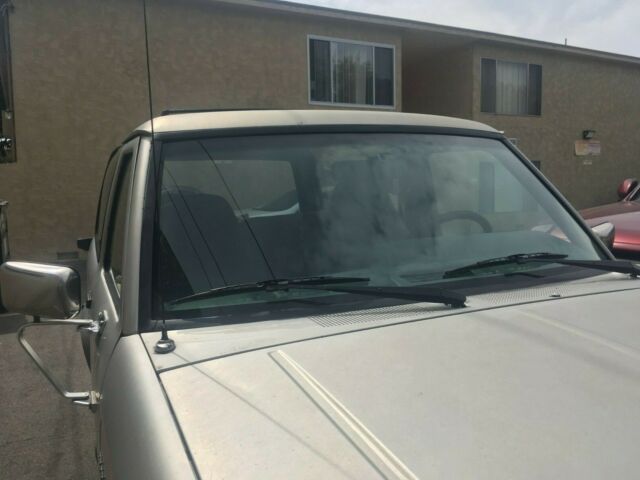 1989 Silver Ford Bronco II SUV