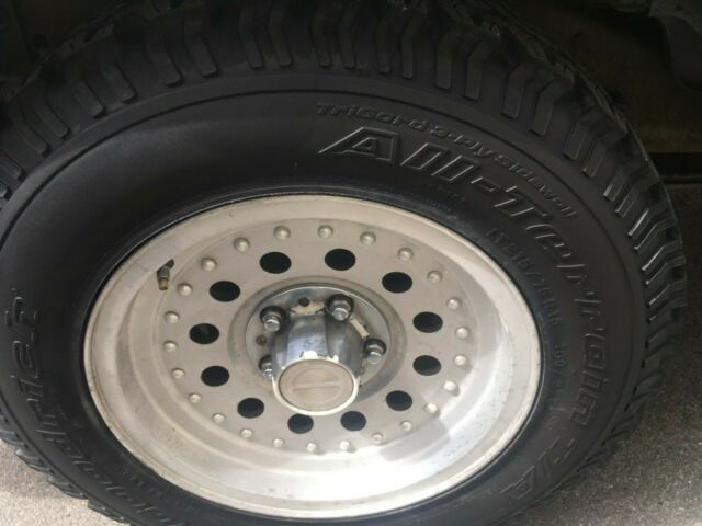 1989 Silver Ford Bronco II SUV