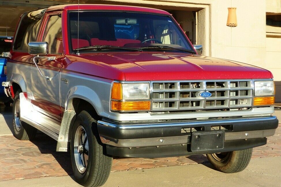 1989 Red Ford Bronco II SUV