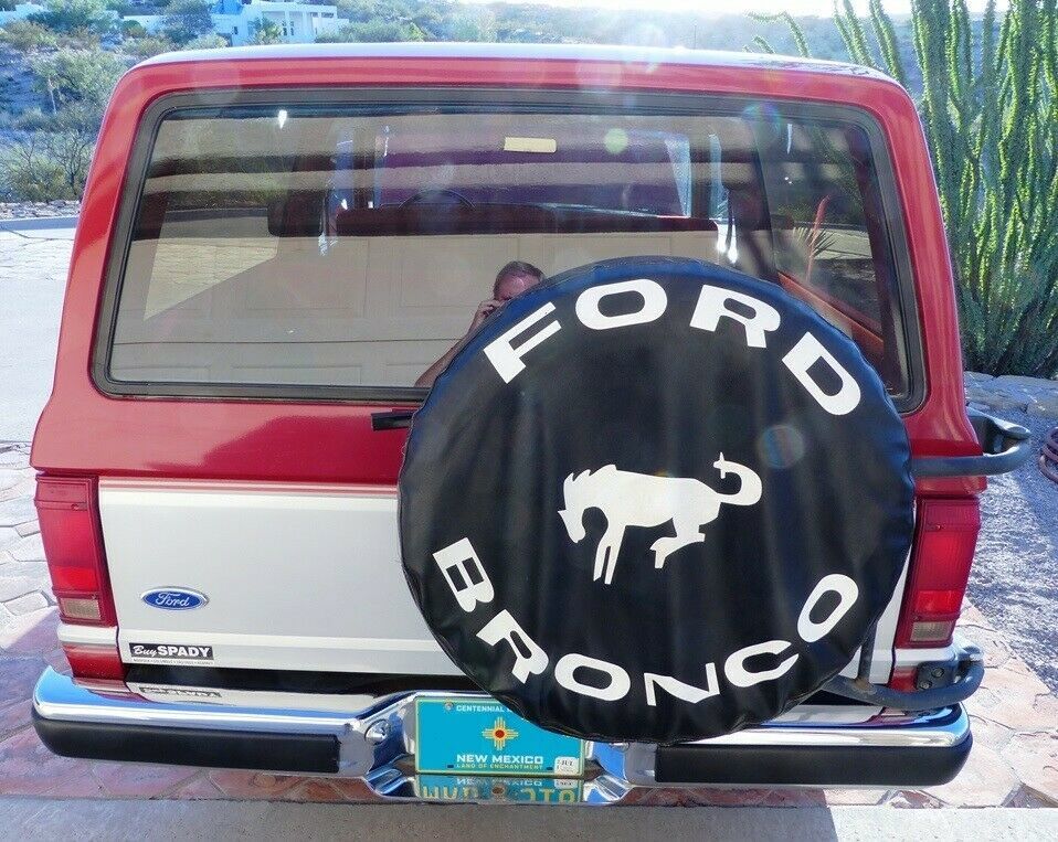 1989 Red Ford Bronco II SUV