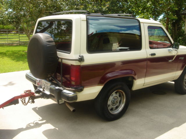 1989 Red Ford Bronco II SUV