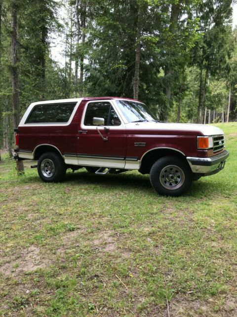1989 Burgundy Ford Bronco SUV