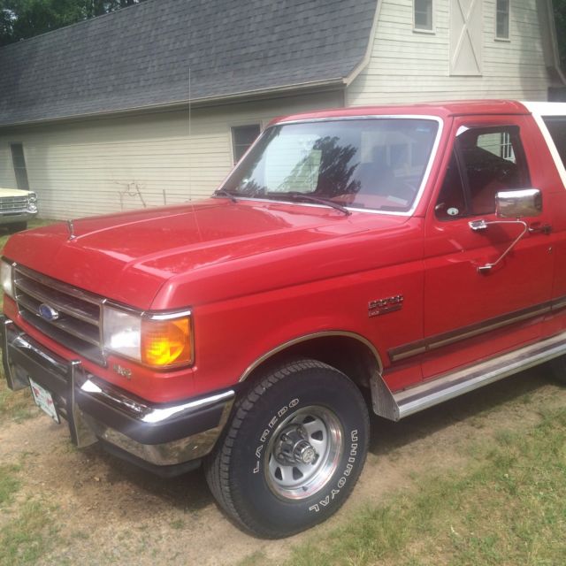 1989 Red Ford Bronco