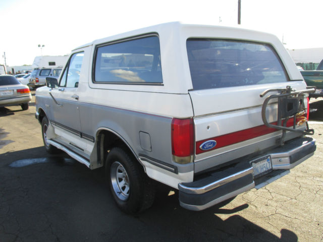 1989 White Ford Bronco SUV
