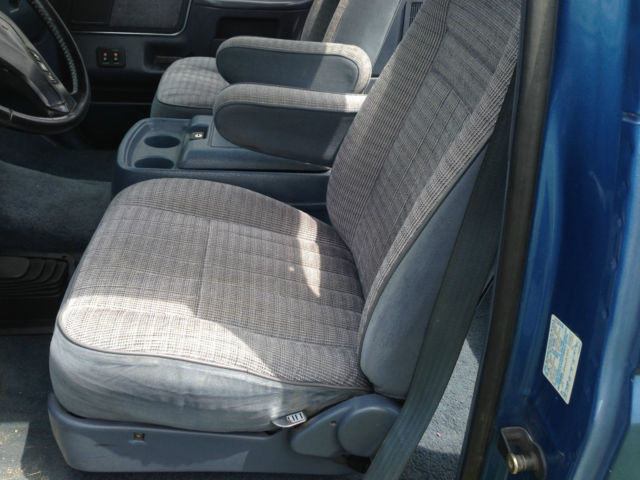 1989 Blue Ford Bronco SUV