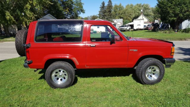 1989 Red Ford Bronco II SUV