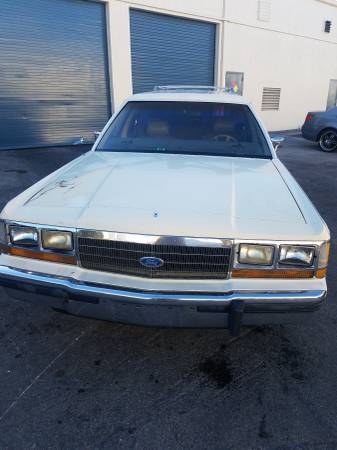 1989 Tan Ford Crown Victoria Wagon