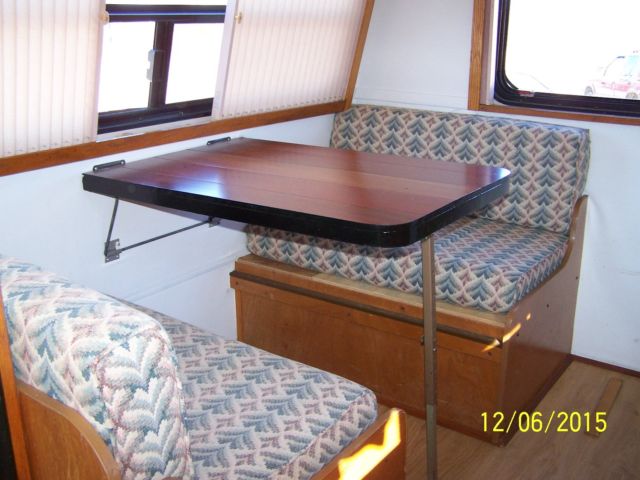 1989 beige/white Ford E-Series Van Van Camper