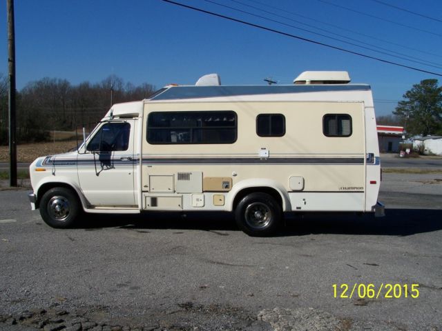 1989 beige/white Ford E-Series Van Van Camper