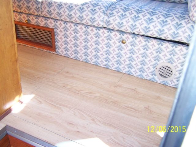 1989 beige/white Ford E-Series Van Van Camper