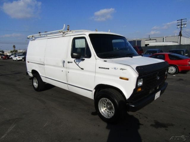 1989 White Ford E-Series Van Minivan/Van